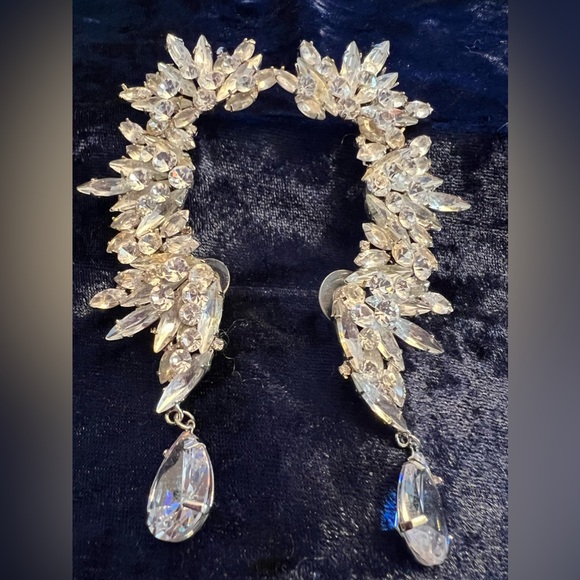 Crystal cuff earrings - Picture 2 of 5